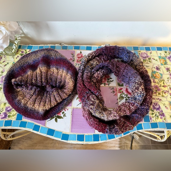 Artisan Boho Purple Ombré Gold Metallic Knit Multicolor Knit Hat and Scarf Set - Picture 9 of 9